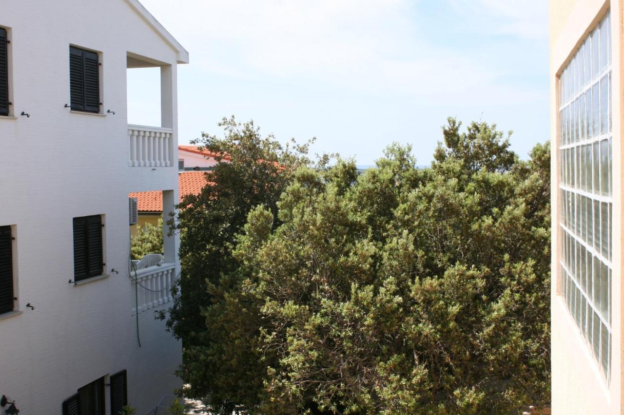 Apartments And Rooms With Parking Space Mandre, Pag - 6309 Kolan Zewnętrze zdjęcie