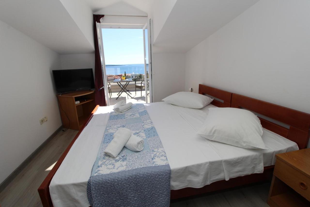 Apartments And Rooms With Parking Space Mandre, Pag - 6309 Kolan Zewnętrze zdjęcie