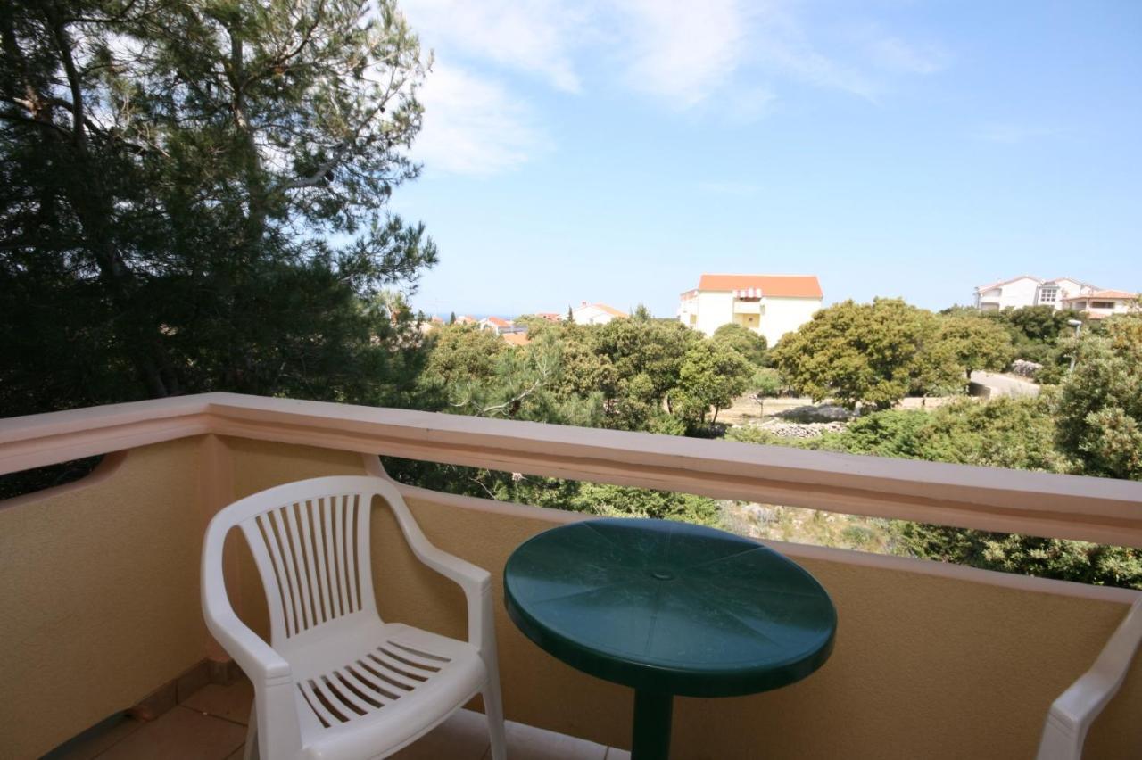 Apartments And Rooms With Parking Space Mandre, Pag - 6309 Kolan Zewnętrze zdjęcie