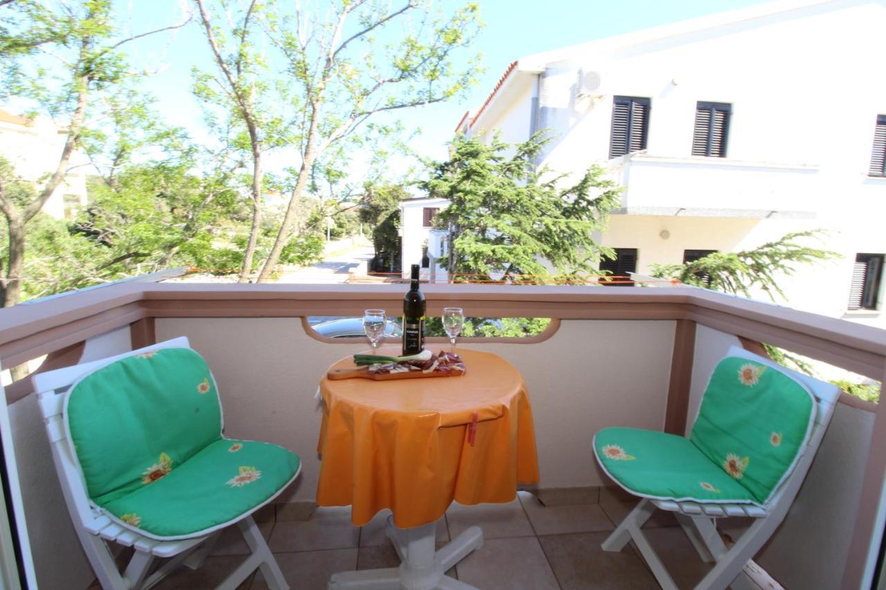 Apartments And Rooms With Parking Space Mandre, Pag - 6309 Kolan Zewnętrze zdjęcie