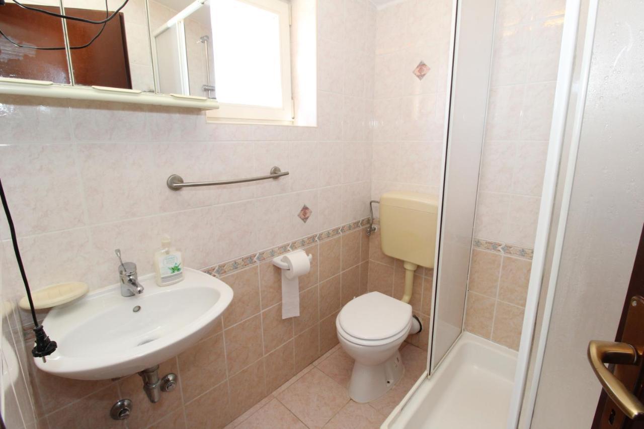 Apartments And Rooms With Parking Space Mandre, Pag - 6309 Kolan Zewnętrze zdjęcie